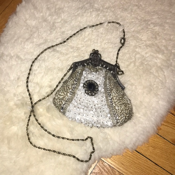Unique Beaded Purse - Picture 2 of 4